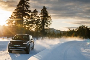 首批測試照片曝光，Range Rover Electric 正於全球持續進行嚴苛測試