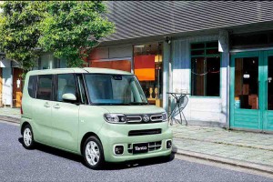 目標擊敗n Box 取得輕自動車第一頭銜 Daihatsu Tanto Tanto Custom 低價搶市 Carstuff 人車事