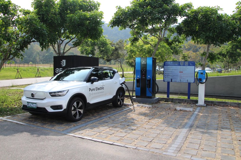 179 萬元/219萬元雙動力規格，中期改款 Volvo XC40 Recharge 新導入 Single Motor ！