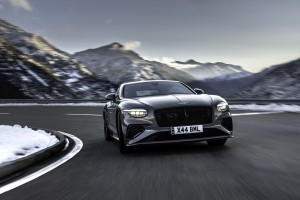 Bentley Continental GT向媒體展示了eFuels的能耐