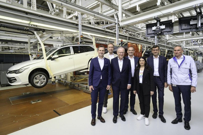 Volkswagen狼堡工廠慶祝Golf生產五十週年